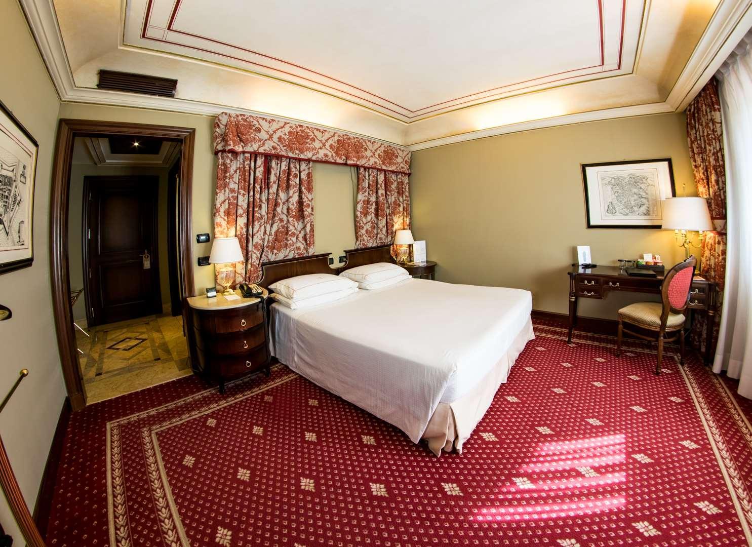 River Chateau Hotel Roma Esterno foto